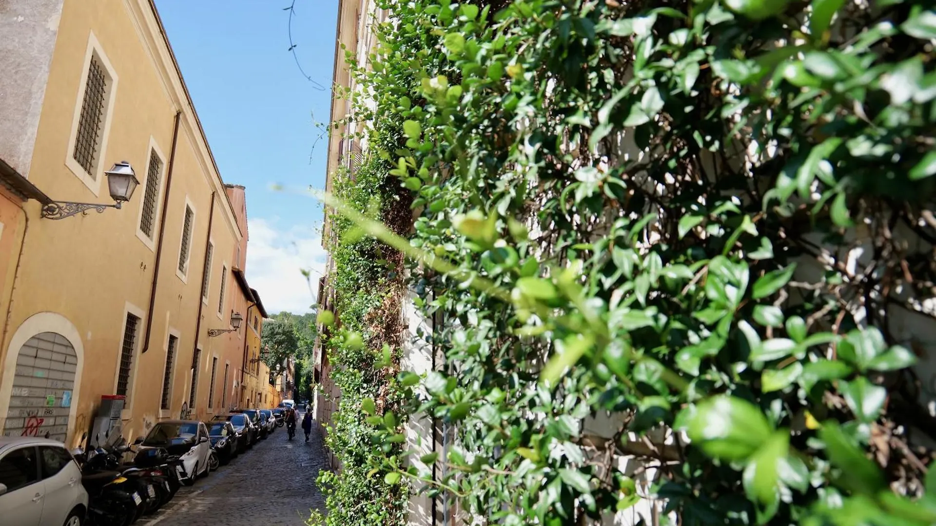 Livia86 - Trastevere Rome 0*,  Italy